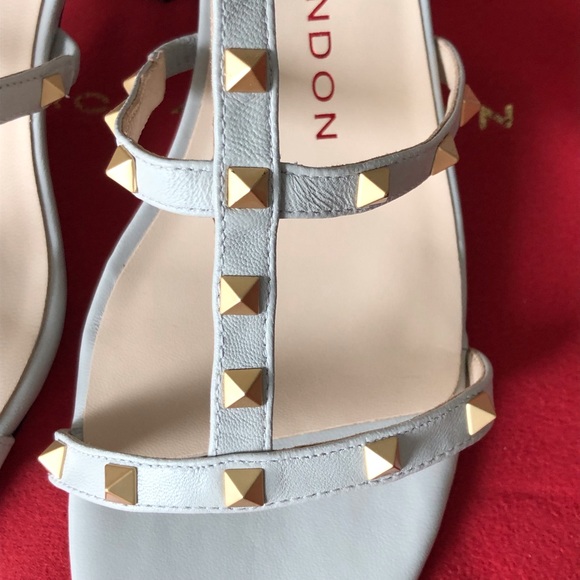 SALE β₯οΈ NWT Gold studded Valentino-style leather sandals + dustbag - Picture 10 of 12
